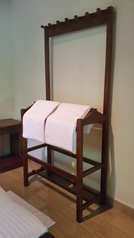 Sanasuma Rest Hotel Анурадхапура Екстериор снимка