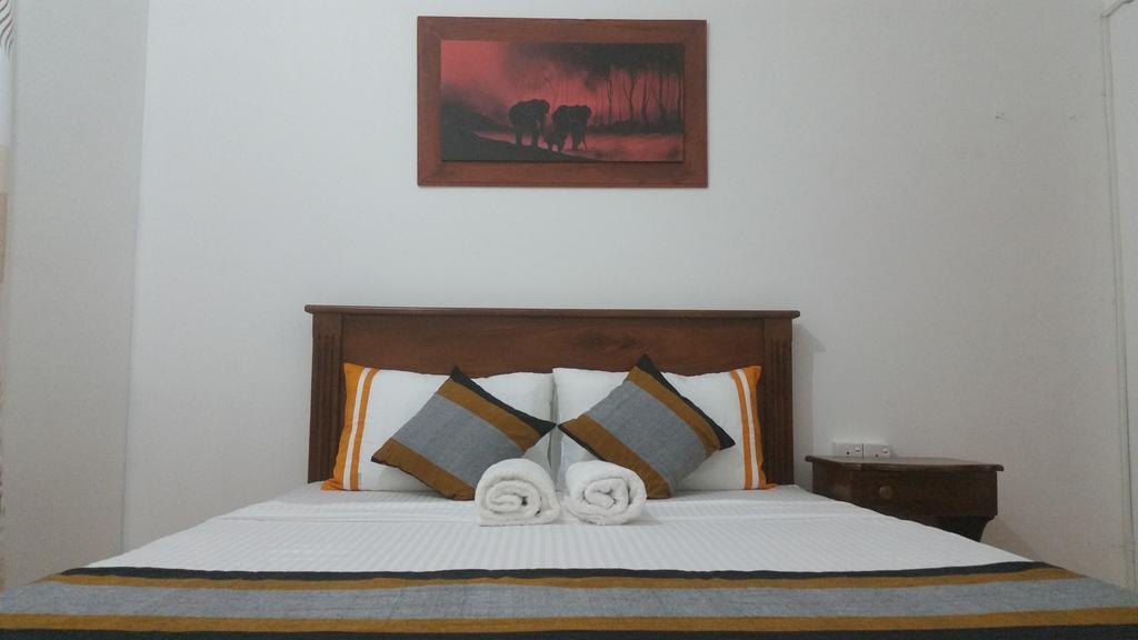 Sanasuma Rest Hotel Анурадхапура Екстериор снимка